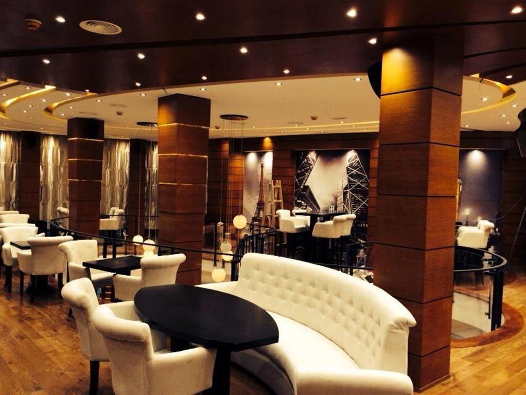 Hotel Cruiser Улцинь Экстерьер фото