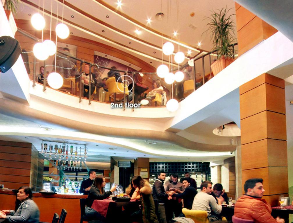 Hotel Cruiser Улцинь Экстерьер фото