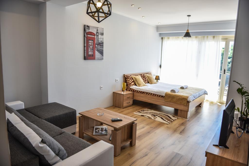 Hotel Cruiser Улцинь Экстерьер фото
