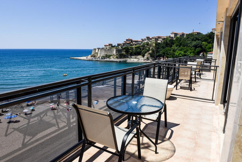 Hotel Cruiser Улцинь Экстерьер фото