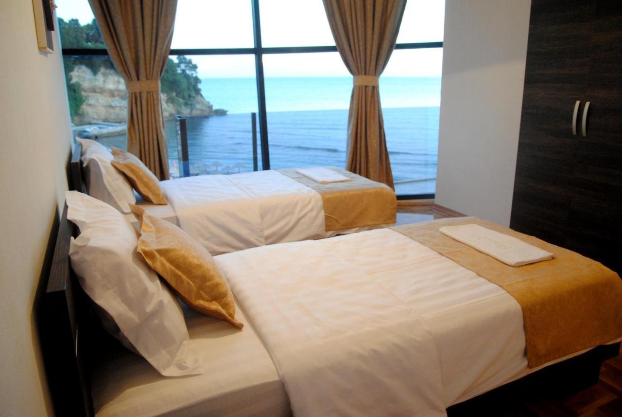 Hotel Cruiser Улцинь Экстерьер фото