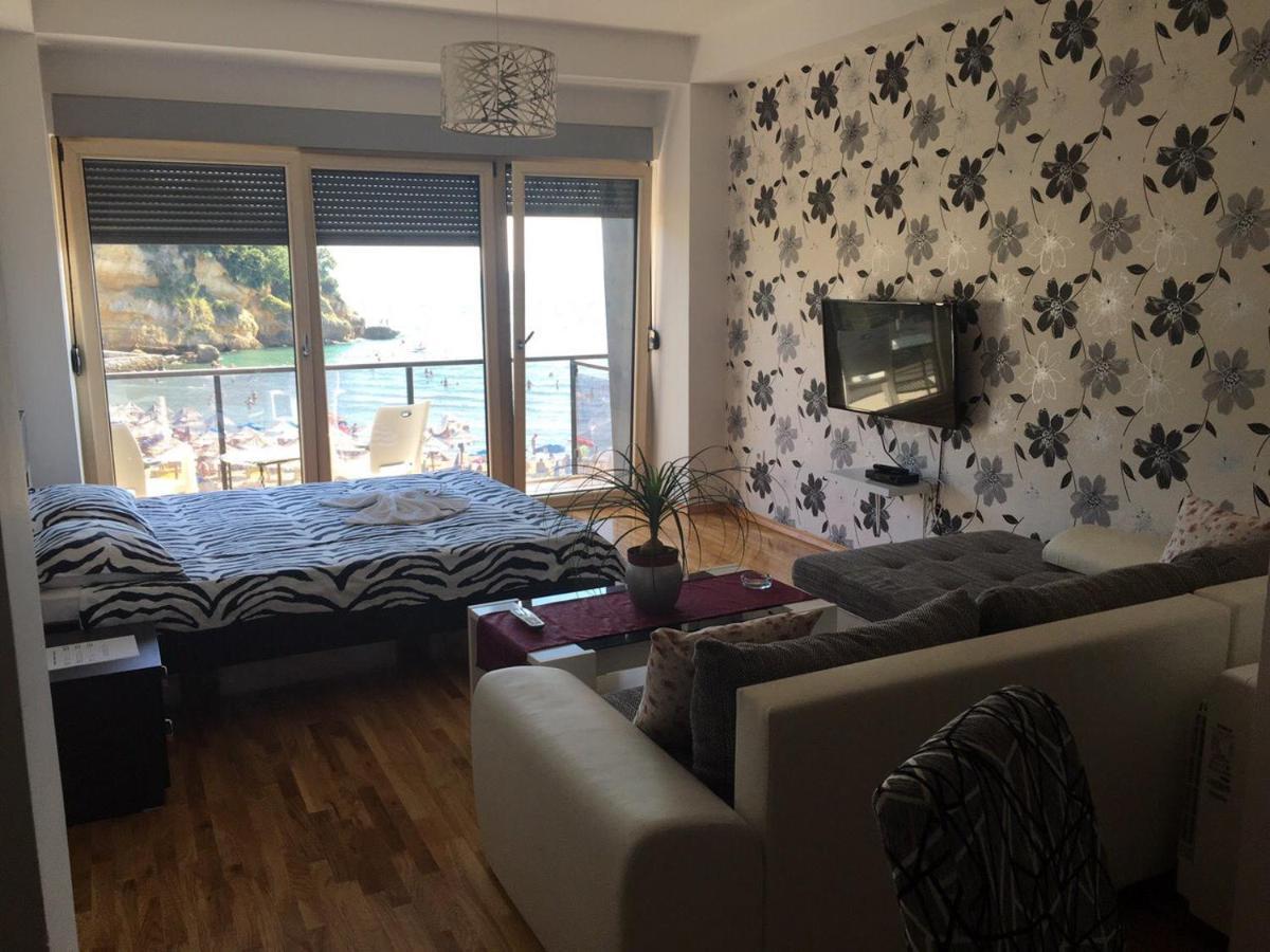 Hotel Cruiser Улцинь Экстерьер фото